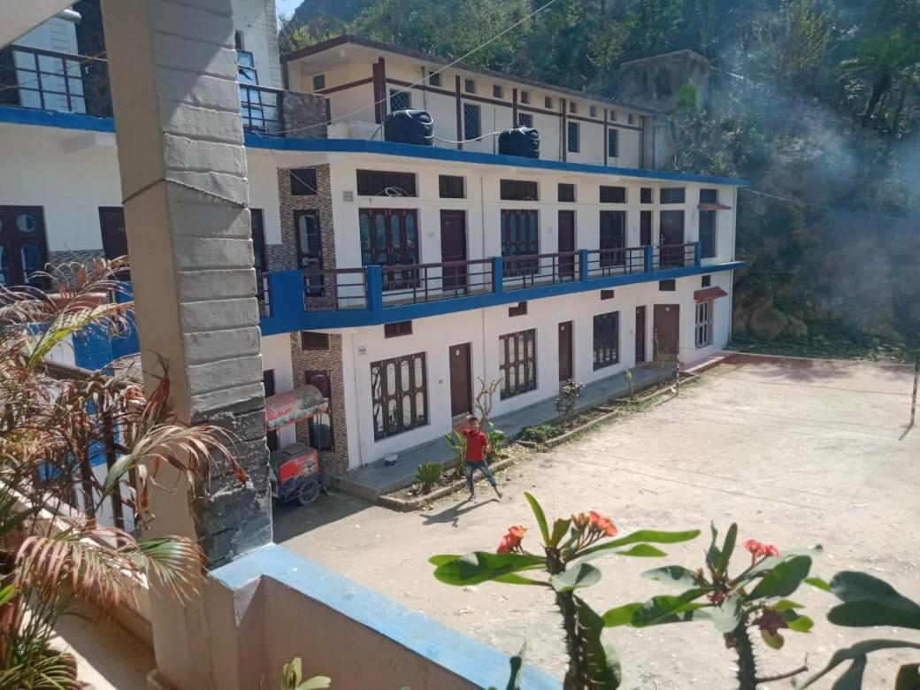 Vamoose Srishty Choice Apartment Rudraprayag ภายนอก รูปภาพ
